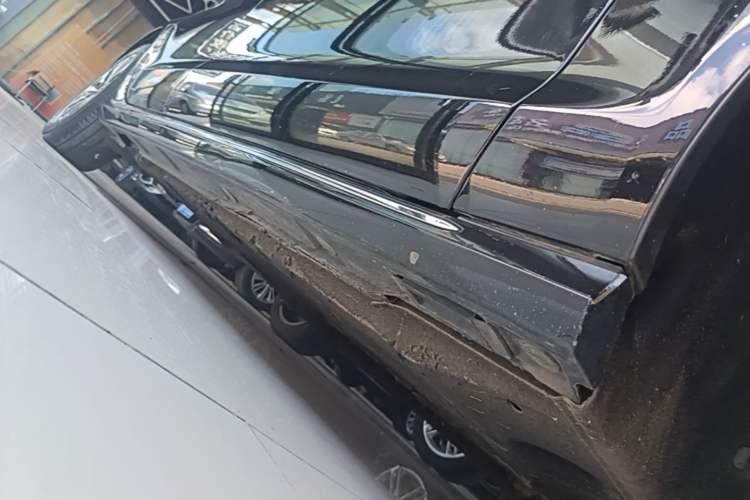 Used Audi A6L 2016 30 FSI Comfort Version Right Side Sill