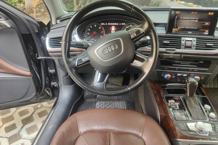 Used Audi A6L 2016 30 FSI Comfort Version Steering Wheel