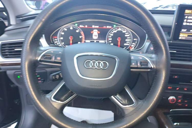 Used Audi A6L 2016 30 FSI Comfort Version Steering Wheel