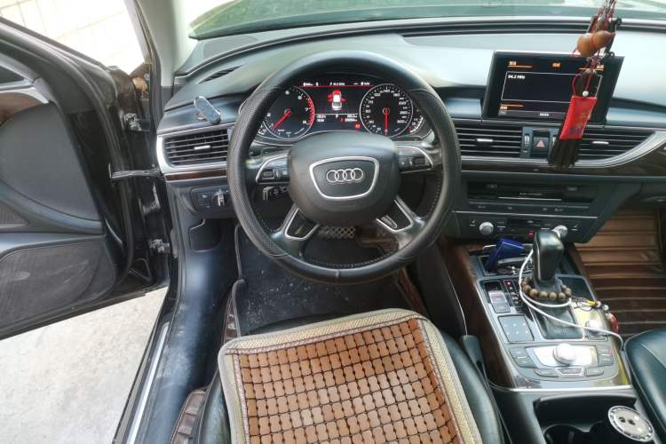 Used Audi A6L 2016 30 FSI Comfort Version Steering Wheel