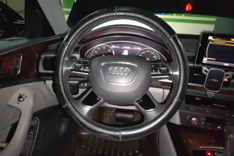 Used Audi A6L 2016 30 FSI Comfort Version Steering Wheel