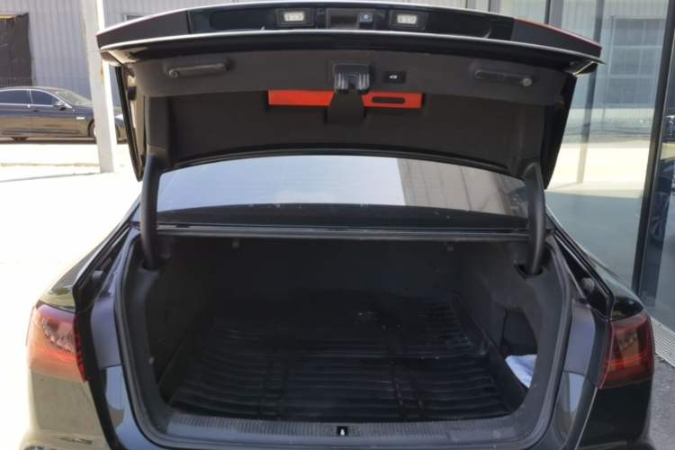 Used Audi A6L 2016 30 FSI Comfort Version Trunk
