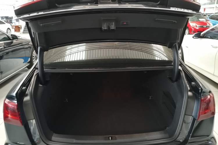 Used Audi A6L 2016 TFSI Technology Edition Trunk