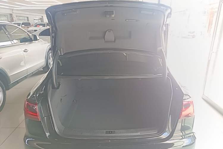 Used Audi A6L 2016 30 FSI Comfort Version Trunk
