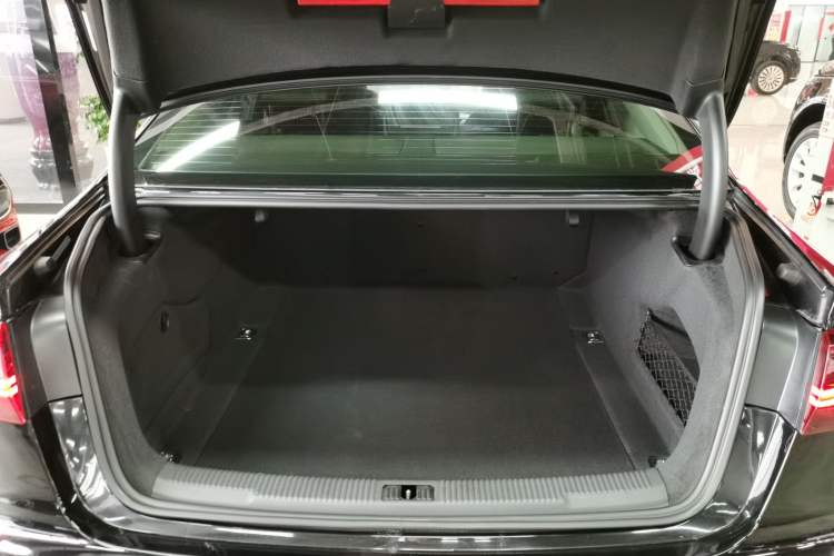 Used Audi A6L 2016 30 FSI Comfort Version Trunk