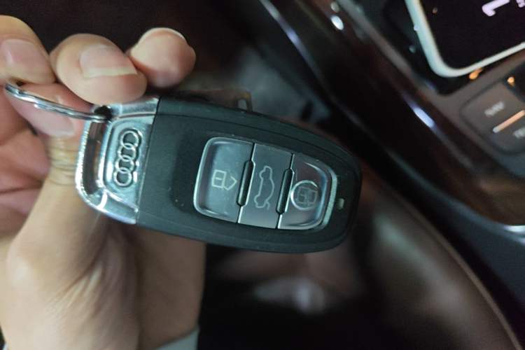 Used Audi A6L 2016 30 FSI Comfort Version Vehicle Key