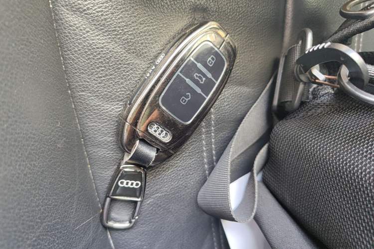 Used Audi A6L 2016 TFSI Comfort Model Vehicle Key