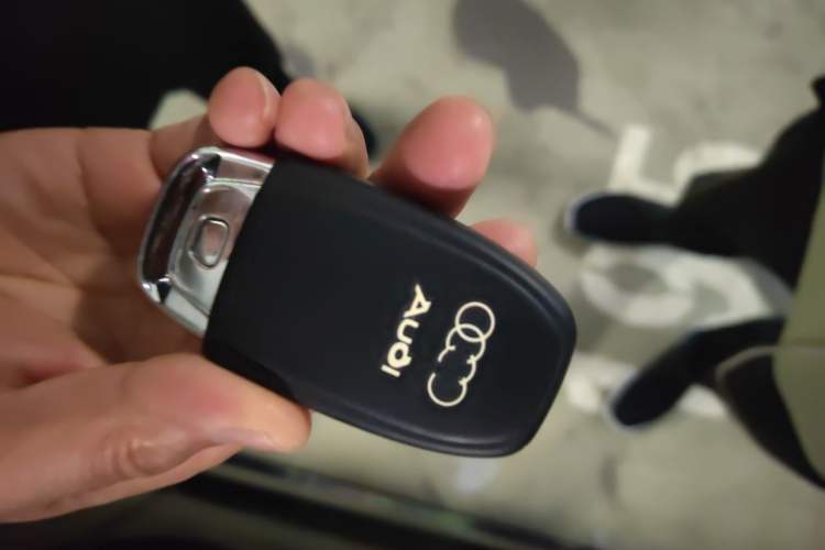 Used Audi A6L 2016 30 FSI Comfort Version Vehicle Key