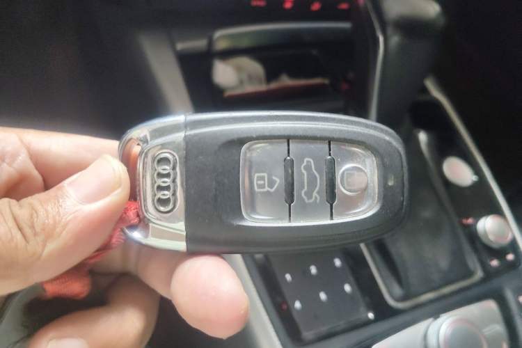Used Audi A6L 2016 TFSI Sport Edition Vehicle Key