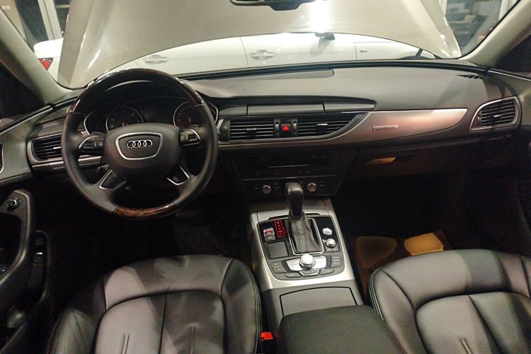 Used Audi A6L 2016 30 FSI Technology Model Center Console
