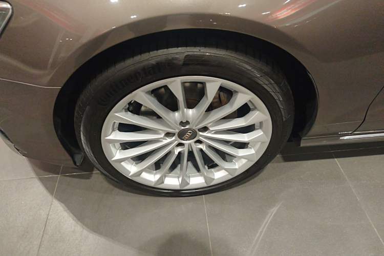 Used Audi A6L 2016 30 FSI Technology Model Left Front Wheel Hub