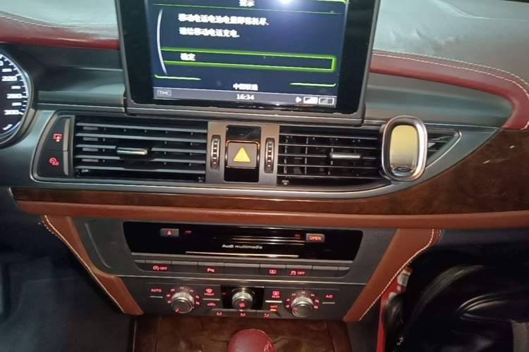 Used Audi A6L 2016 TFSI Technology Edition Audio And AC Panel