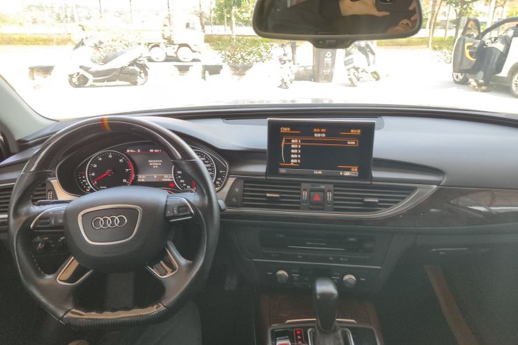 Used Audi A6L 2016 30 FSI Comfort Version Center Console