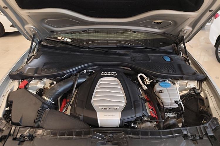 Used Audi A6L 2016 30 FSI Comfort Version Engine Bay