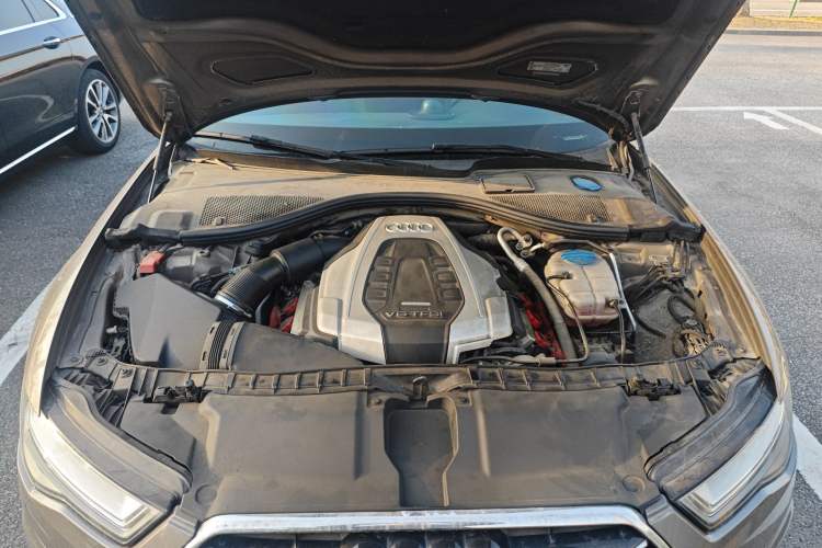 Used Audi A6L 2016 45 TFSI quattro Sport Edition Engine Bay
