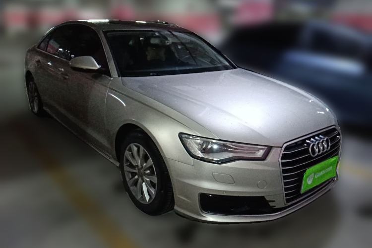 Used Audi A6L 2016 TFSI Technology Edition Front Right 45 Deg