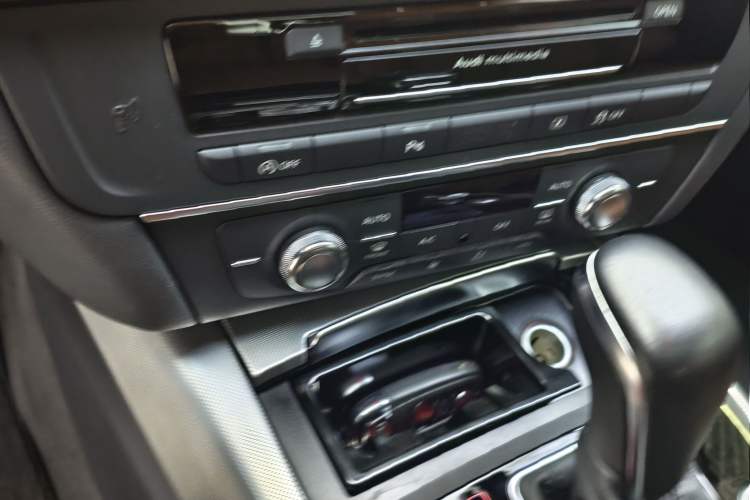 Used Audi A6L 2016 TFSI Sport Edition Interior 2