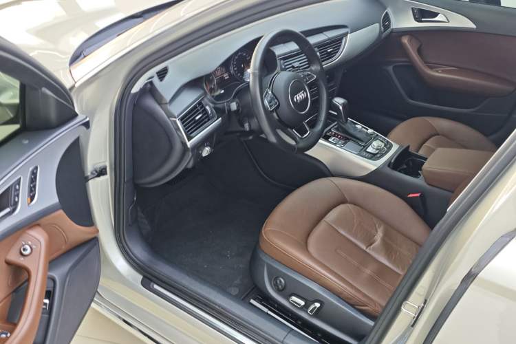 Used Audi A6L 2016 TFSI Sport Edition Interior 3