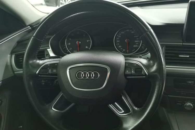 Used Audi A6L 2016 TFSI Technology Edition Interior 3