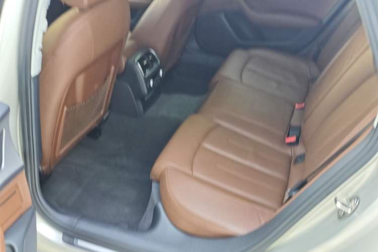 Used Audi A6L 2016 TFSI Sport Edition Interior 4