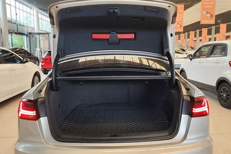Used Audi A6L 2016 30 FSI Comfort Version Trunk