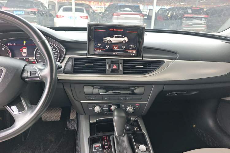 Used Audi A6L 2016 TFSI Technology Edition Audio And AC Panel