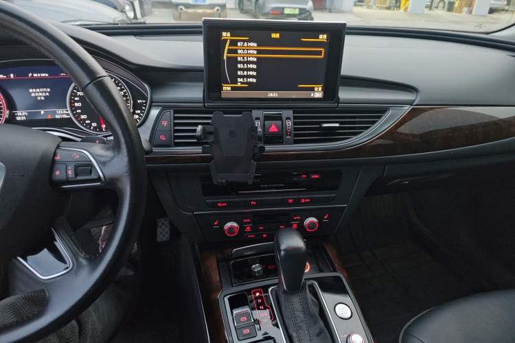 Used Audi A6L 2016 TFSI Comfort Model Audio And AC Panel