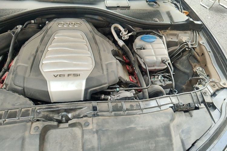 Used Audi A6L 2016 30 FSI Comfort Version Engine Bay Left