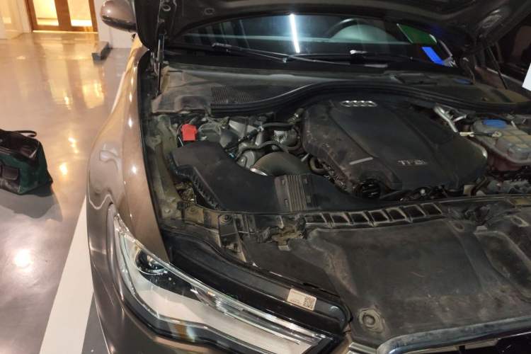 Used Audi A6L 2016 TFSI Comfort Model Engine Bay Right