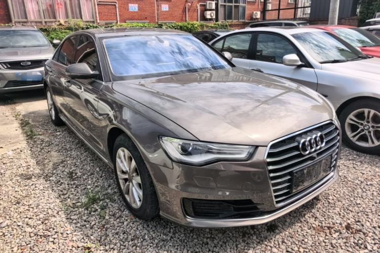 Used Audi A6L 2016 TFSI Technology Edition Front Right 45 Deg