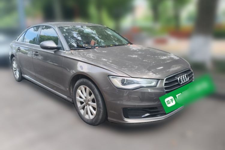 Used Audi A6L 2016 TFSI Technology Edition Front Right 45 Deg