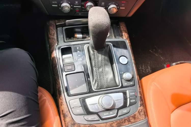 Used Audi A6L 2016 TFSI Technology Edition Gear Lever