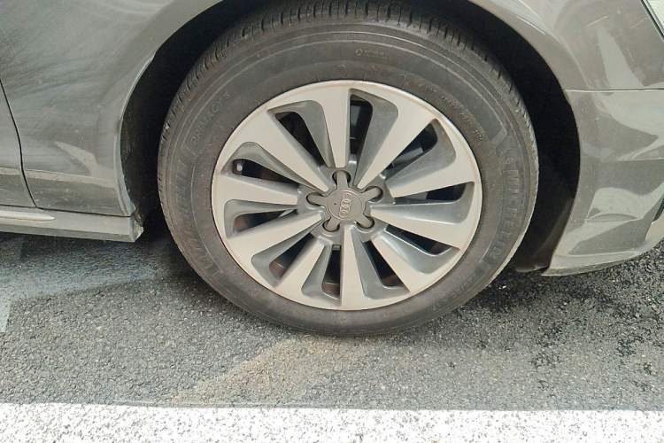 Used Audi A6L 2016 30 FSI Comfort Version Right Front Wheel Hub