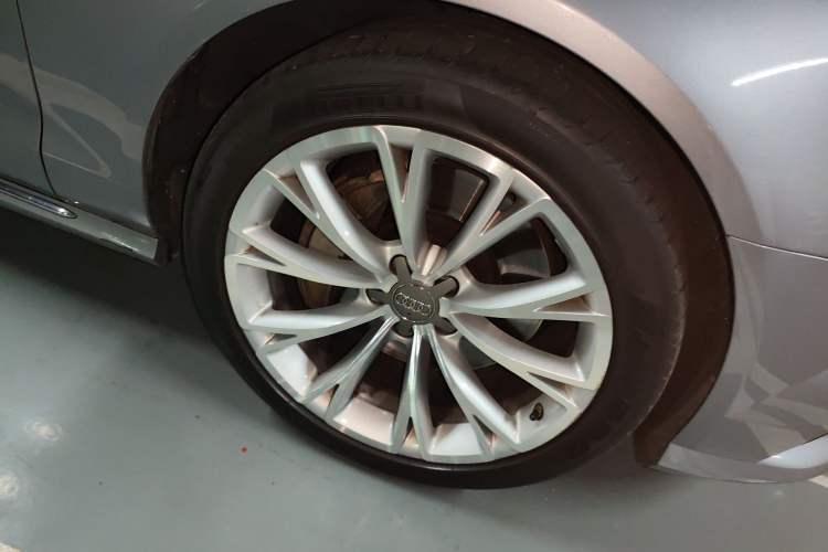 Used Audi A6L 2016 45 TFSI quattro Sport Edition Right Front Wheel Hub