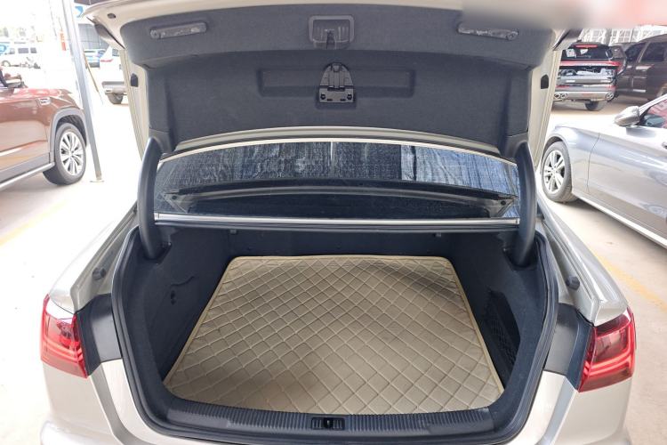 Used Audi A6L 2016 TFSI Technology Edition Trunk