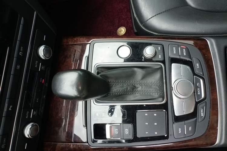 Used Audi A6L 2016 30 FSI Comfort Version Gear Lever