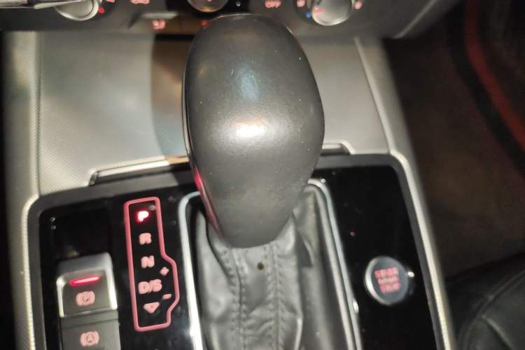 Used Audi A6L 2016 TFSI Technology Edition Gear Lever