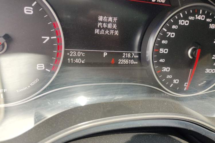 Used Audi A6L 2016 TFSI Technology Edition Odometer Close Up