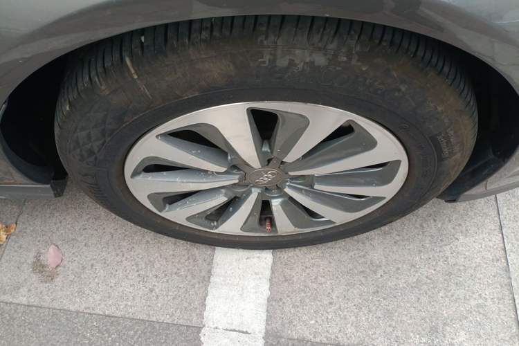 Used Audi A6L 2016 30 FSI Comfort Version Right Front Wheel Hub