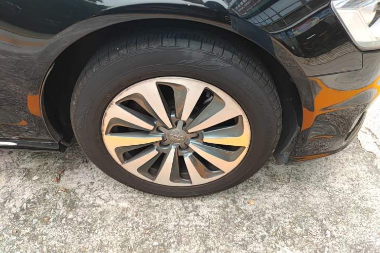 Used Audi A6L 2016 TFSI Comfort Model Right Front Wheel Hub