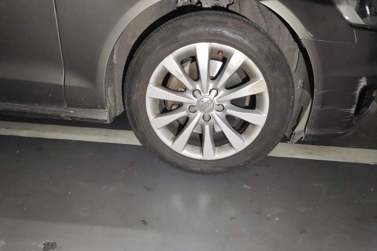 Used Audi A6L 2016 TFSI Technology Edition Right Front Wheel Hub
