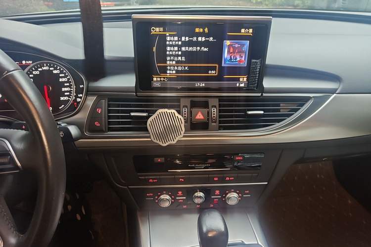 Used Audi A6L 2016 TFSI Technology Edition Audio And AC Panel