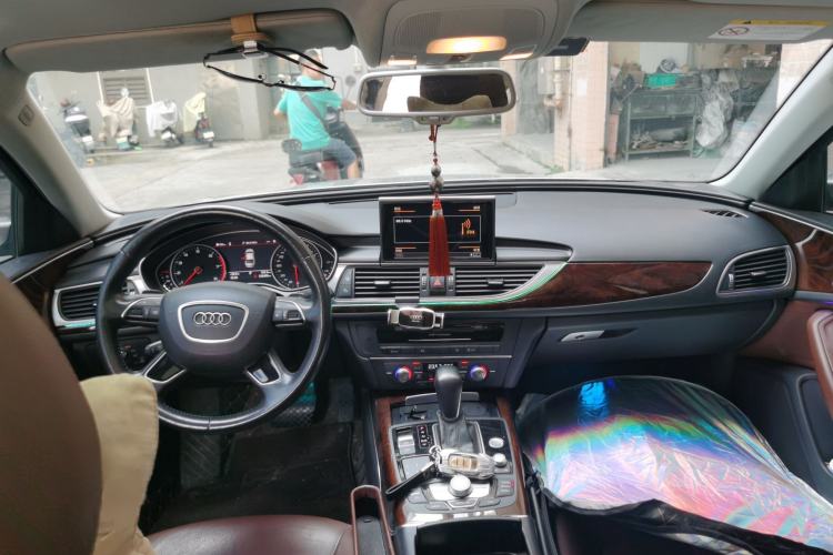 Used Audi A6L 2016 30 FSI Comfort Version Center Console