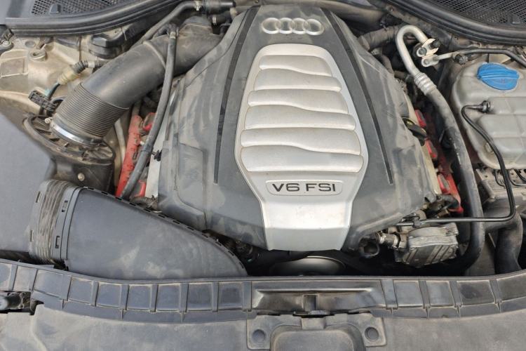 Used Audi A6L 2016 30 FSI Comfort Version Engine Bay