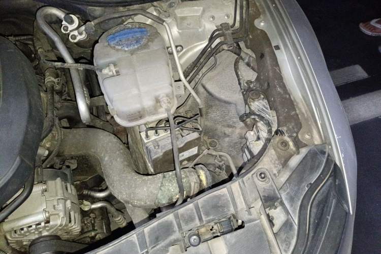 Used Audi A6L 2016 TFSI Comfort Model Engine Bay Left