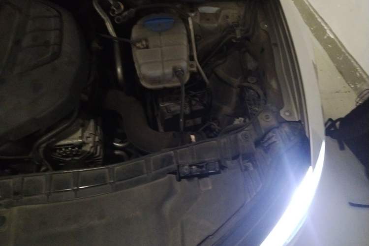 Used Audi A6L 2016 TFSI Sport Edition Engine Bay Left