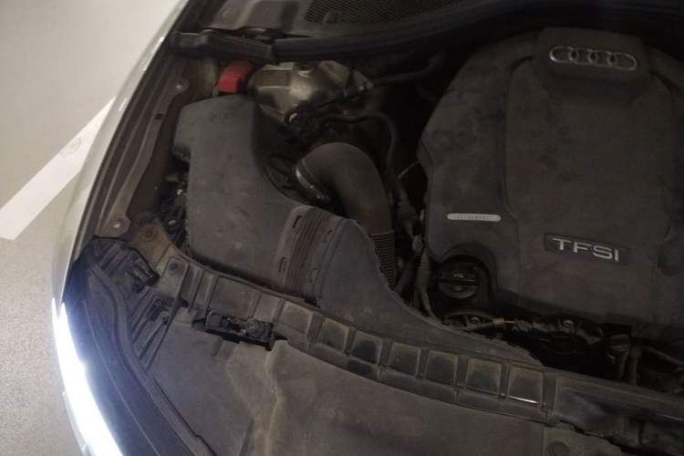 Used Audi A6L 2016 TFSI Sport Edition Engine Bay Right