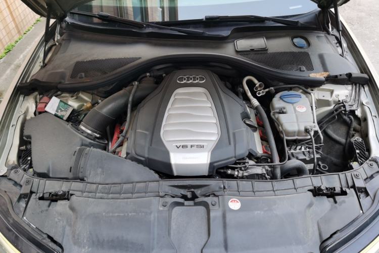 Used Audi A6L 2016 30 FSI Comfort Version Engine Bay