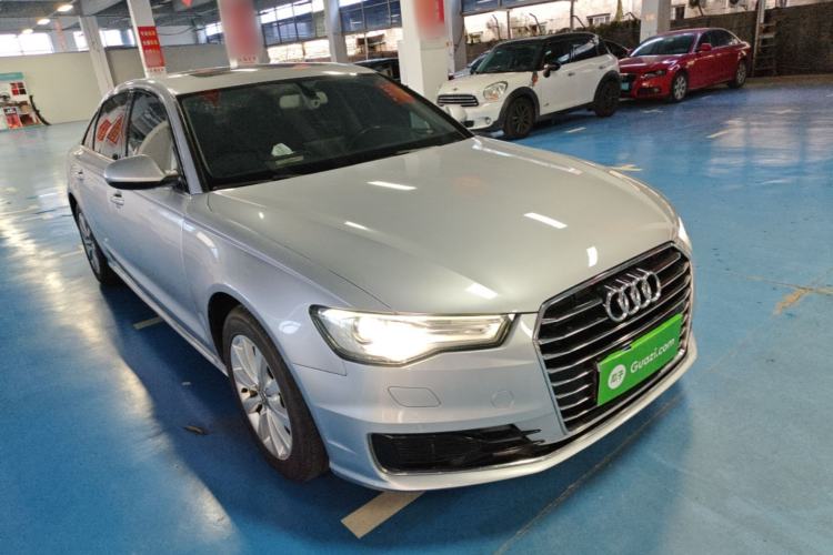 Used Audi A6L 2016 TFSI Technology Edition Front Right 45 Deg