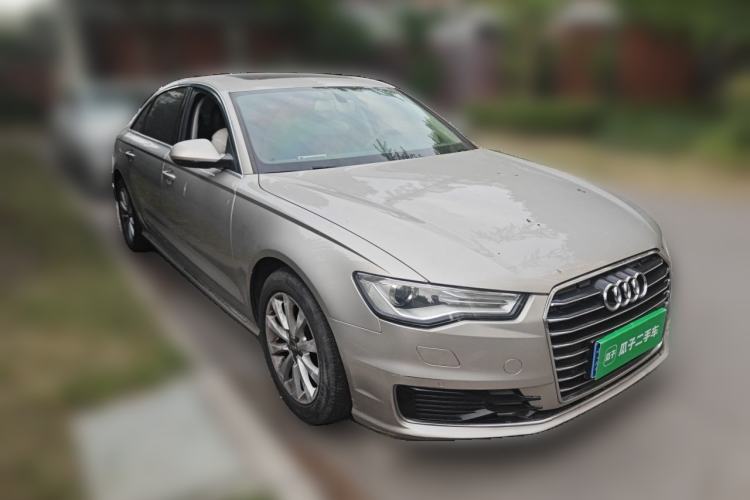 Used Audi A6L 2016 TFSI Technology Edition Front Right 45 Deg